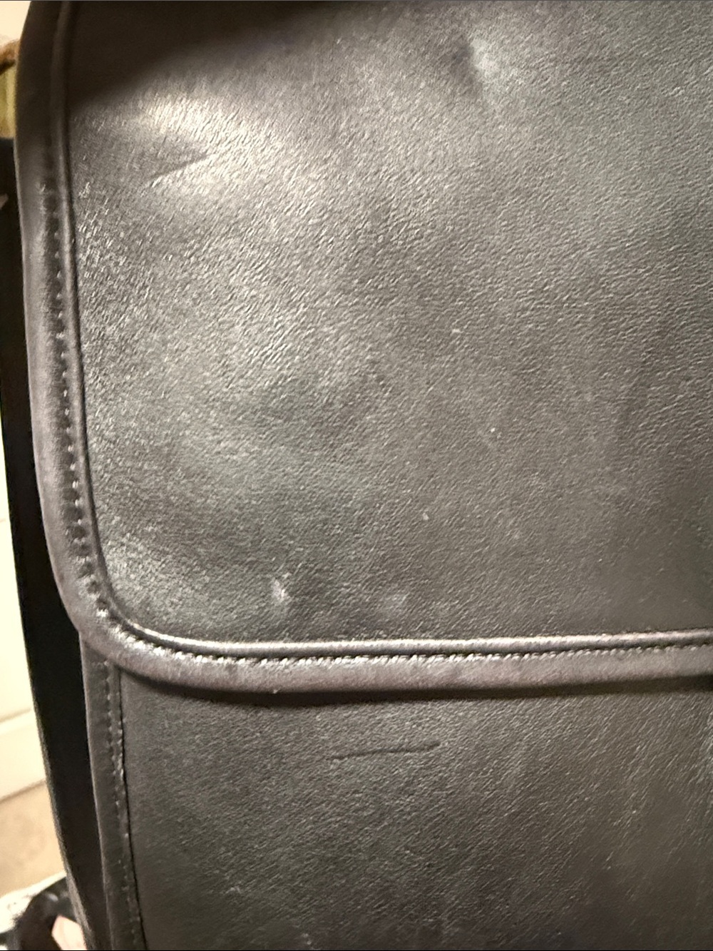 Coach Willis Classic Black Leather Crossbody Satchel with Gold-Tone Turn Lock - Picture 8 of 8